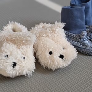 H&M cozy bear baby slippers - 2 pairs
